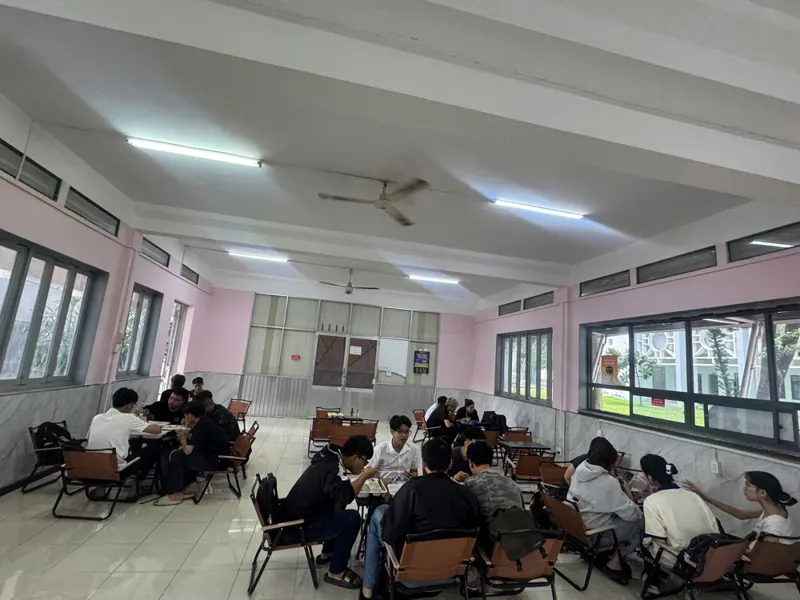 Gấp - Mình Cần Sang Lại Căn Tin Trường Ở Thủ Đức