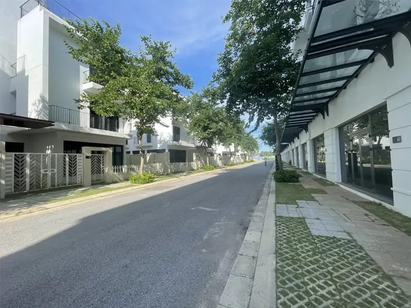 Biệt Thự Mặt Biển Vlasta Sầm Sơn, 10 Tỏi. Sổ Lâu Dài, 1Km Bãi Tắm Riêng. Lh: 0966 343 969