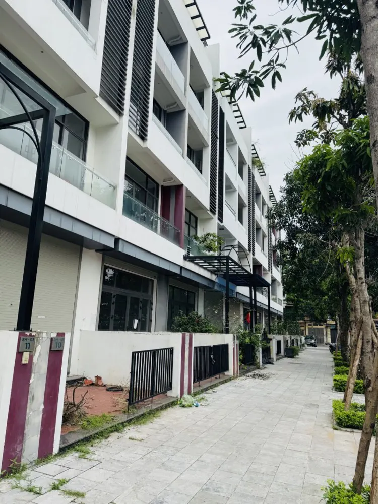Siêu Phẩm Bình Minh Garden – 2 Mặt Đường – Vỉa Hè Rộng – 80M2 5 Tầng 21 Tỷ!