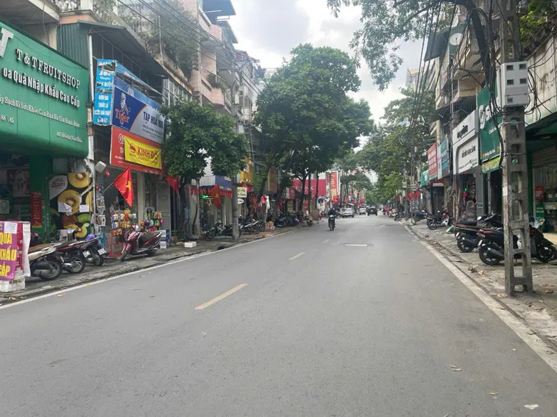 Bán Nhà Mặt Phố Hoàng Văn Thá Chỉ Hơn 300Tr/mi Vỉa Hè Rộng Kinh Doanh Sầm Uất - Lô Góc 83M 32 Tỷ