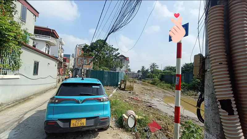 Bán 220M Đất Quận Long Biên Đường 17M Chỉ Nhỉnh 3 Tỷ - ảnh 1
