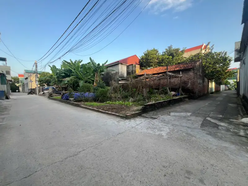 Cc Em Cần Bán Lô Đất 43M Hiệp Thận Tâm Hiệp Ngay Cầu Phùng. Đan Phượng. Hà Nội.chỉ 100M Ra Tới