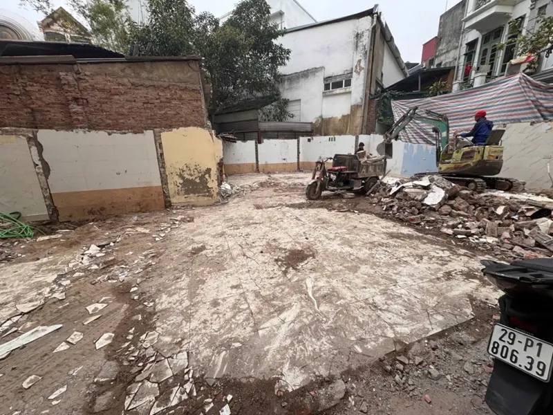 Đất Vàng Nghi Tàm Dt 145M -18,2 Tỷ,Cách Phố 20M,3 Thoáng Vĩnh Viễn,Nhiều Khách Tây