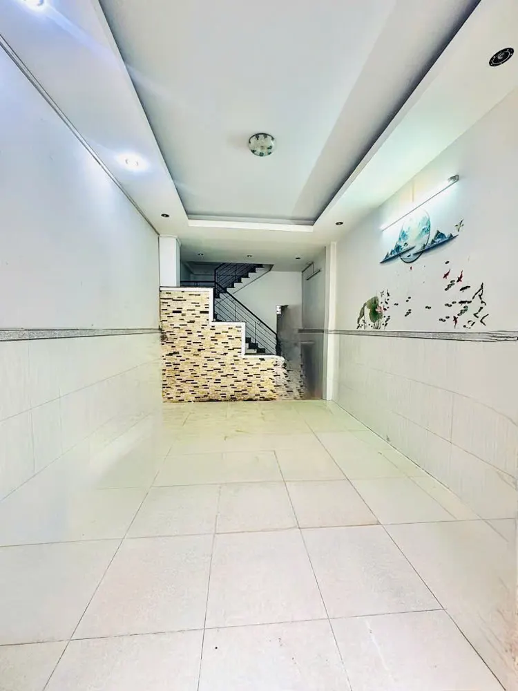 Nhà Đẹp Giữa Lòng Quận 10 – Ngô Quyền – Hẻm Thông, Nở Hậu Tài Lộc – 37M² – Chỉ 7.1 Tỷ