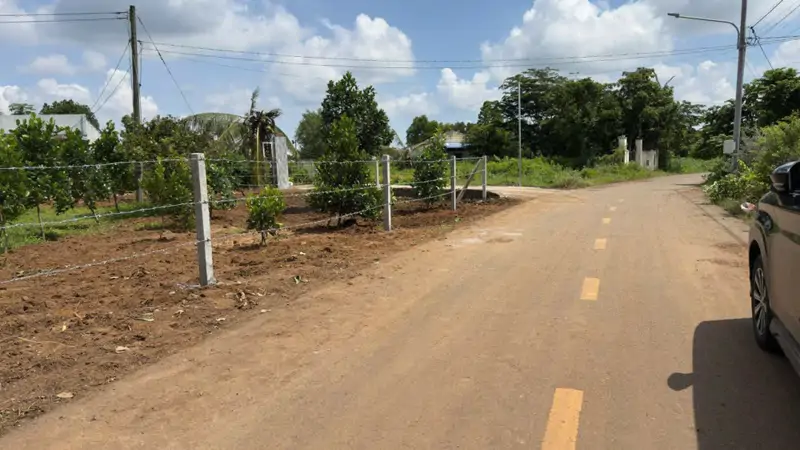 Chủ Cần Bán Lô Đất 3 Mặt Tiền Tại Tân Long - H. Đất Đỏ - Bà Rịa Vũng Tàu.* Diên Tích: 350 M2