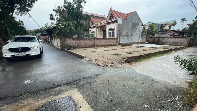 Em Gái Cần Tiền Muốn Bán 85M Lô Góc 2 Mặt Tiền, Đường Thông Oto Ngủ Trong Nhà Ngay Tl 82 Võng Xuyên