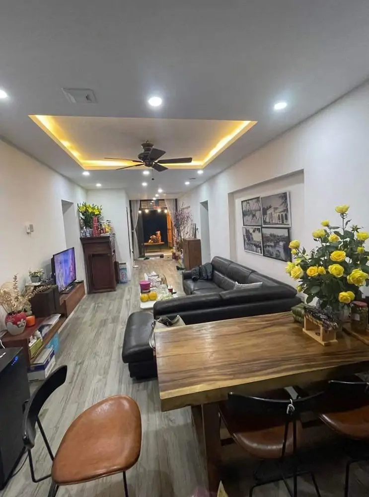 Bán Tt Đống Đa - Ô Tô Đỗ Cửa - Dt Sổ Hiếm - Dt Sử Dụng 150M2 - Tầm Tiền Cạnh Tranh Nhà Đất