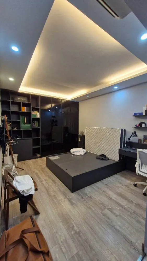 Bán Nhà Gia Quất Long Biên, Oto, Ngõ Thông,Ô Chờ Thang Máy,Dân Xây,45M