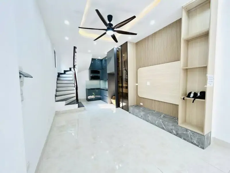  Bán Nhà Hoàng Mai- Lô Góc - Ô Tô - Kinh Doanh Thông Tứ Phía  : 37M* 5 Tầng * 8.95 Tỷ ( Thương - ảnh 1