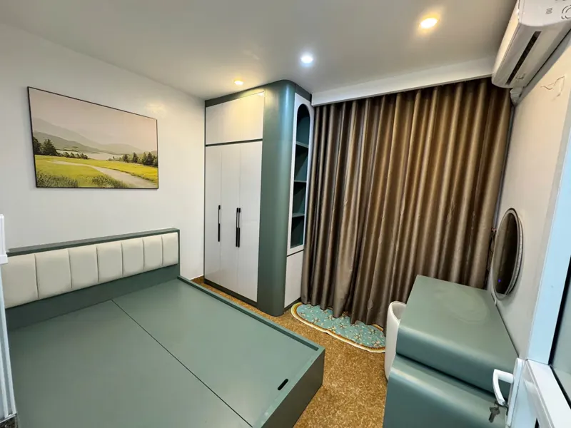 Bán Nhà Bồ Đề, Long Biên. Diện Tích 40M², Xây 5 Tầng, Mặt Tiền 3.5M, Có 5 Phòng Ngủ, 7 Vệ Sinh, Giá