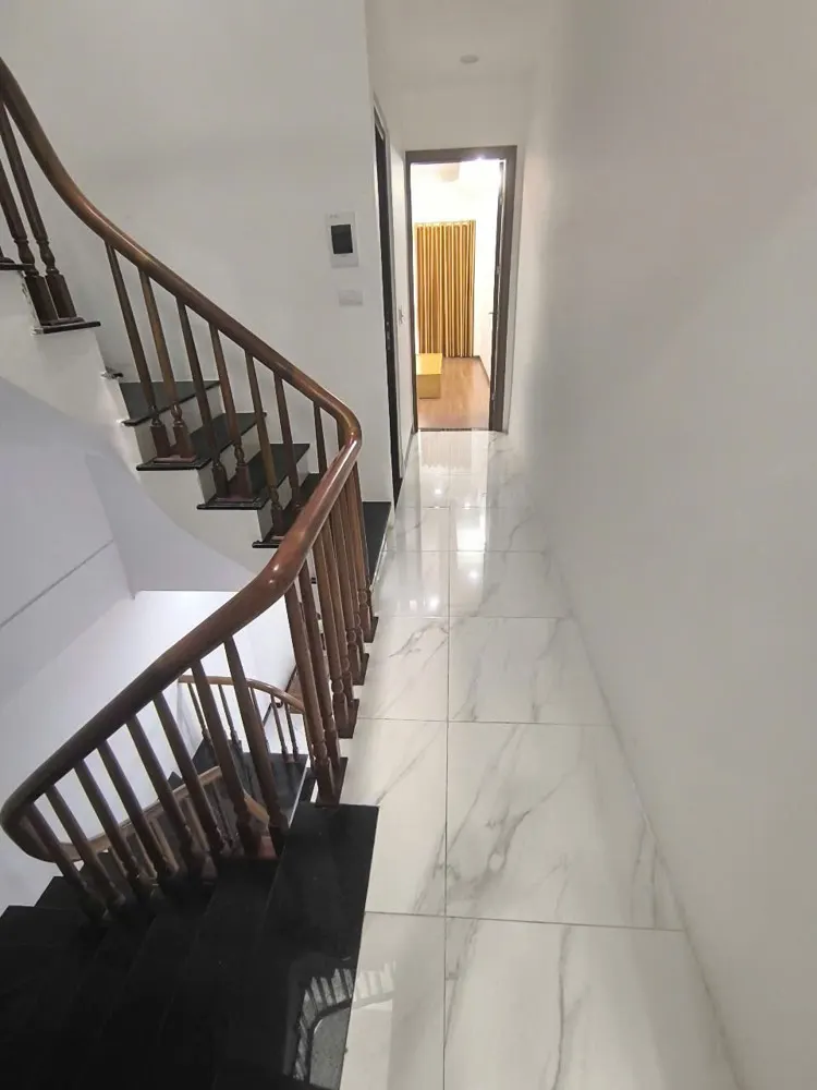 Bán Nhà Phố Trạm – 44M² – 4 Tầng – Full Công Năng – Nhỉnh 8 Tỷ