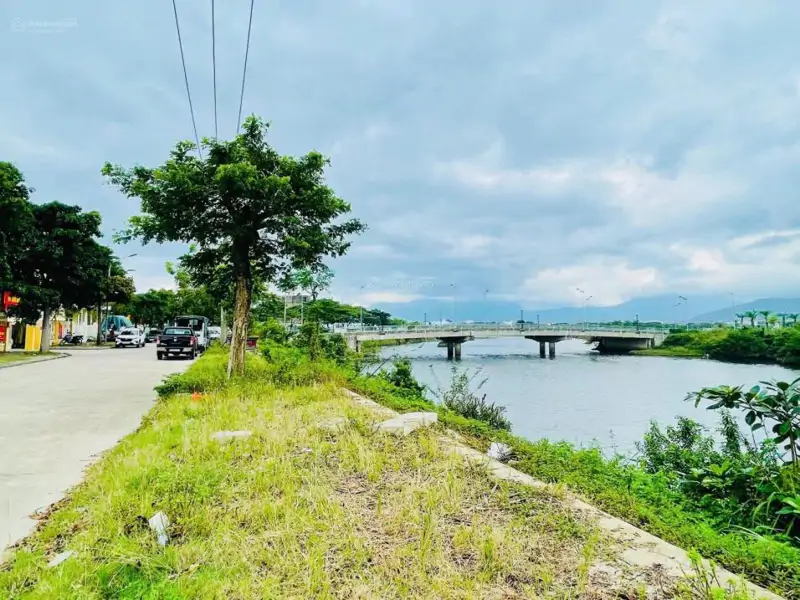 Siêu Phẩm Lô Góc Vệt 50M  Nguyễn Tất Thành, Hòa Hiệp Nam, Liên Chiểu, Đà Nẵng. 147M2, Hướng Đông - ảnh 1