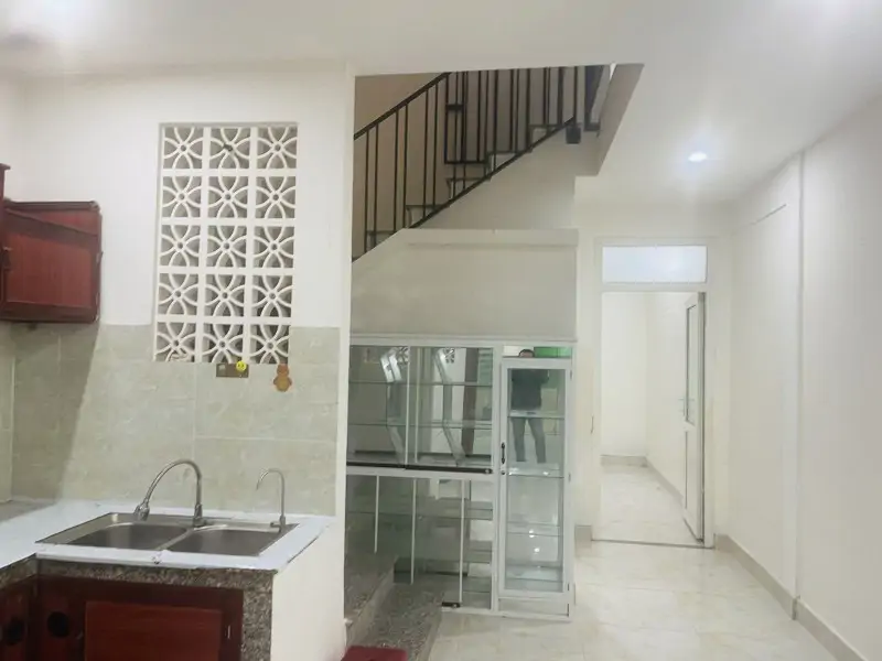 ► Thanh Khê, 20M Ra Mặt Tiền, 74M2, 2 Tầng Sạch Đẹp, 3Pn, Sân Rộng, 3.X Tỷ Vừa - ảnh 1