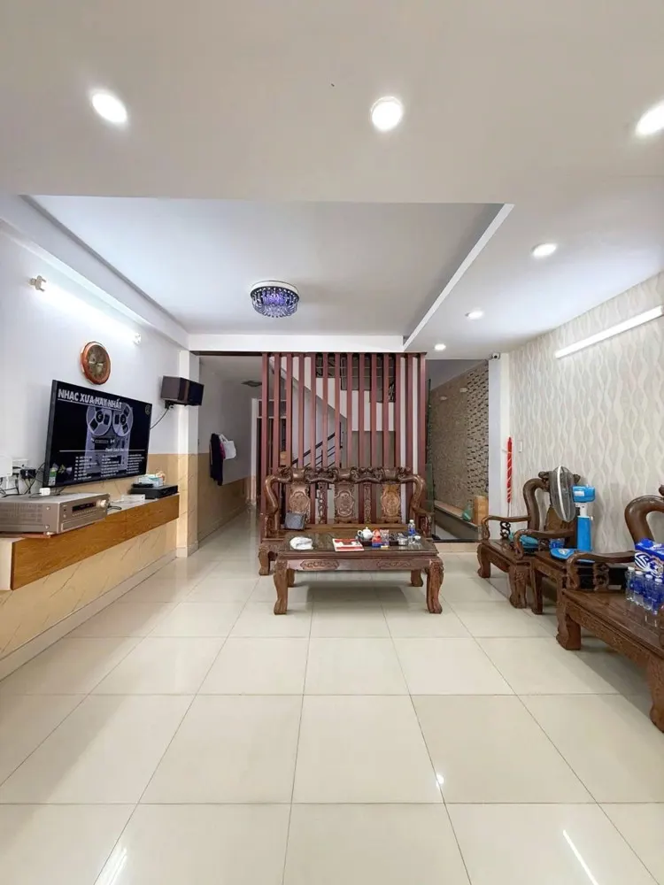 Hẻm Nhựa Xe Hơi Thông - Khu Vip Bàu Cát - Đồng Đen - 4 Tầng Btct - 78M2 (4.5M X 17.5M)