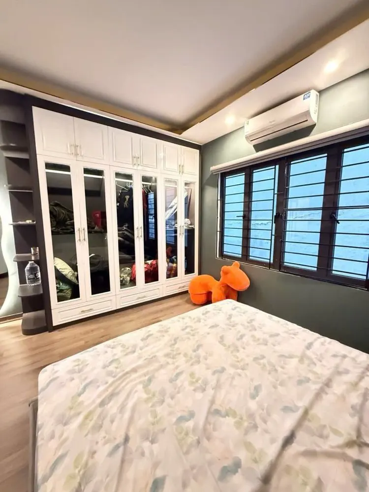 Bán Nhà Nguyễn Sơn Long Biên,Oto Đỗ Cổng,Ngõ Nông,Thoáng,36M