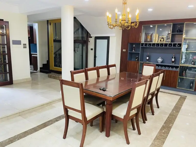 Bán Biệt Thự Tặng Giá Trị Sống, Dương Đình Nghệ 253/273M, 4T, Mt 8M, Ô Tô Tránh, Vỉa Hè, 115 Tỷ - ảnh 1
