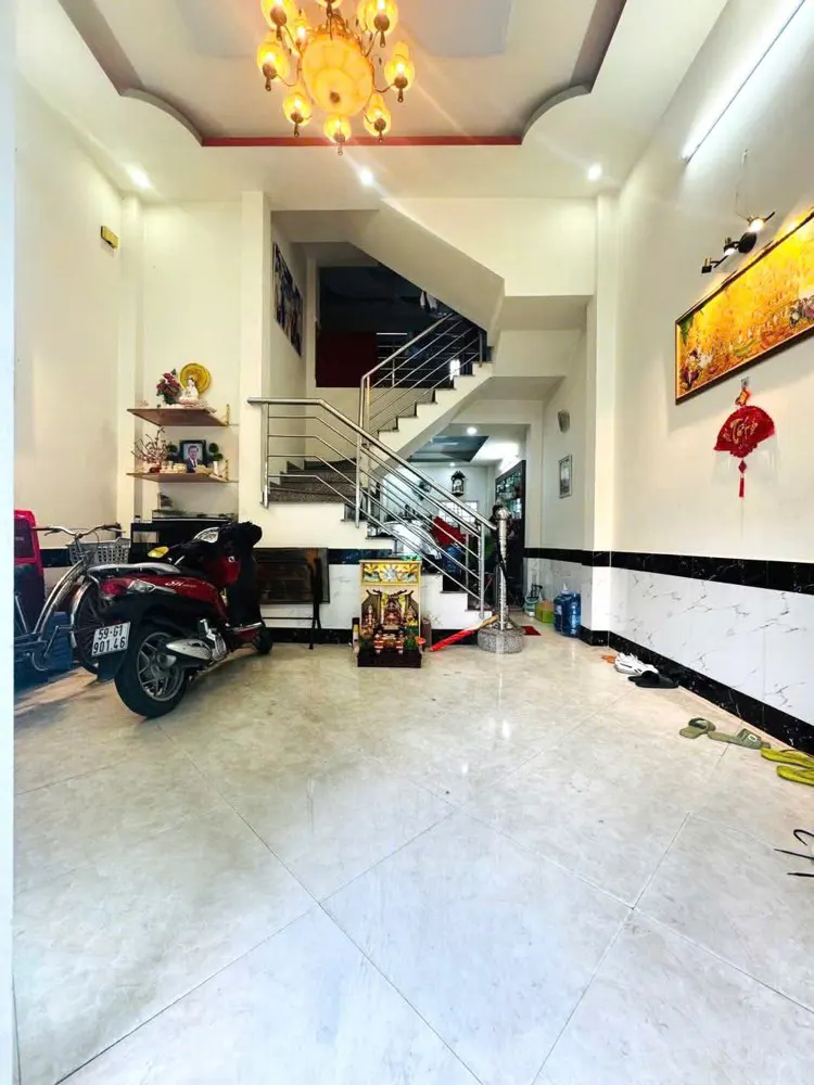 5❌10M, Bán Gấp Nhà 4 Tầng,4Pn, Hxh, Quang Trung, P12 Gò Vấp, 5 Tỷ ++