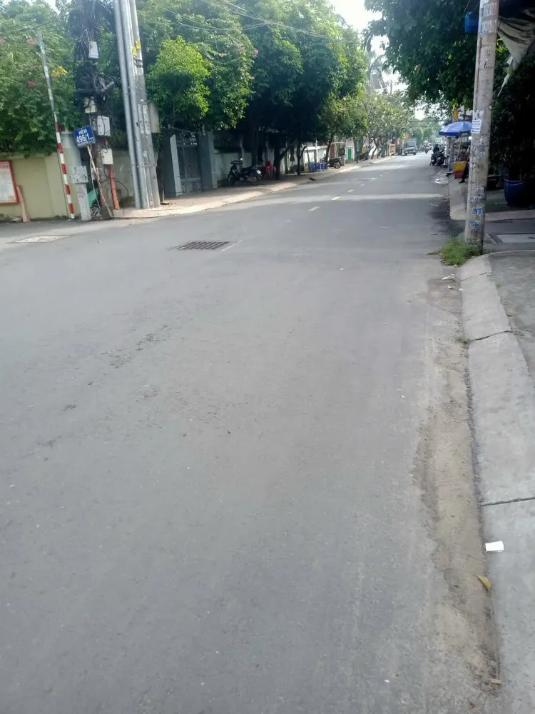 Cần Bán Lô Đất 4 X 15.5M, 2 Mặt Tiền Thông Thoáng,Ở Đường Dương Quảng Hàm, P6, Gv,Thích Hợp Xây Ở