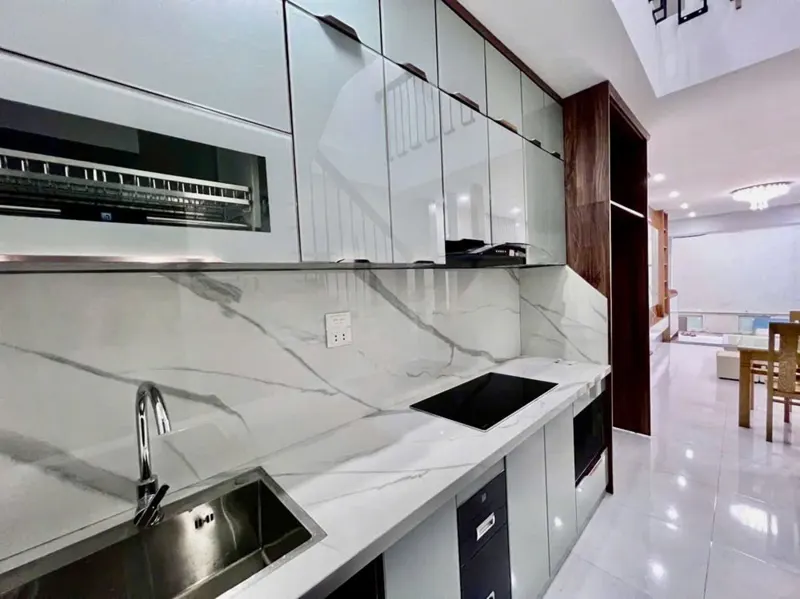 Nhà Mới Full Nội Thất 4 Tầng Nguyễn Sơn- Long 41M2 X 8.85 Tỷ Long Biên-Hà Nội