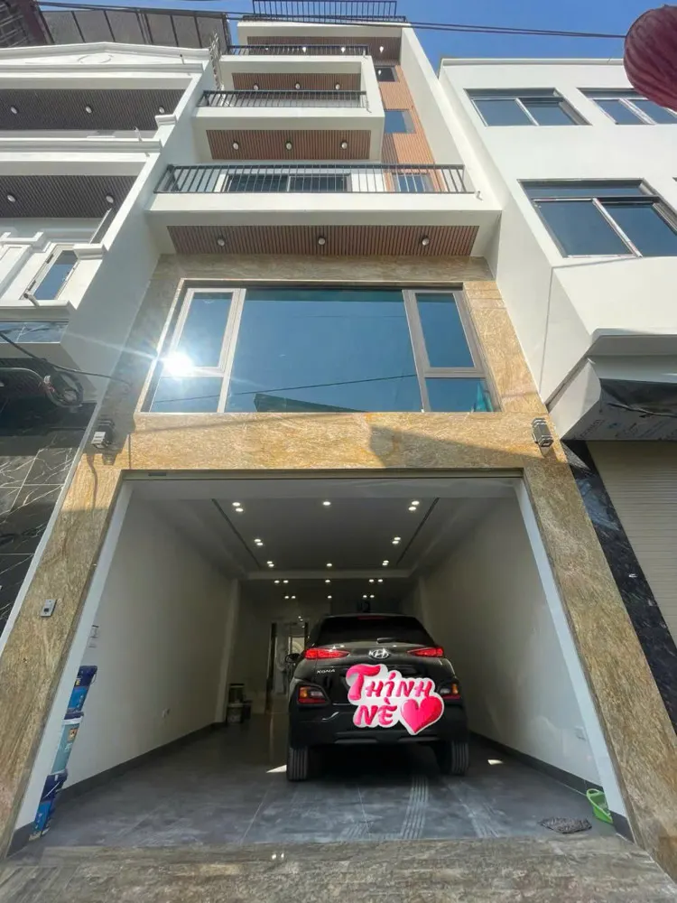 Siêu Phẩm Phân Lô Quân Đội Ôt Ô Đỗ Cửa Ngọc Thuỵ 57M2 X 6 Tầng X 15.9 Tỷ.long Biên - Hà Nội