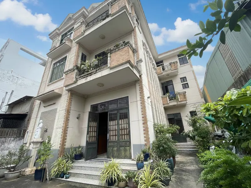 H1836 Giá Đtư, Định Cư Bán Villa Sát Cầu Bến Phân Gò Vấp, Shr, Vuông, 14X20m