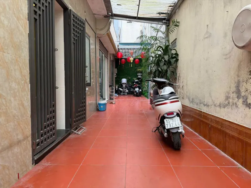 Bán Nhà Ngõ 415 Ngô Gia Tự - 42M 3 Tầng Gần Trung Lực