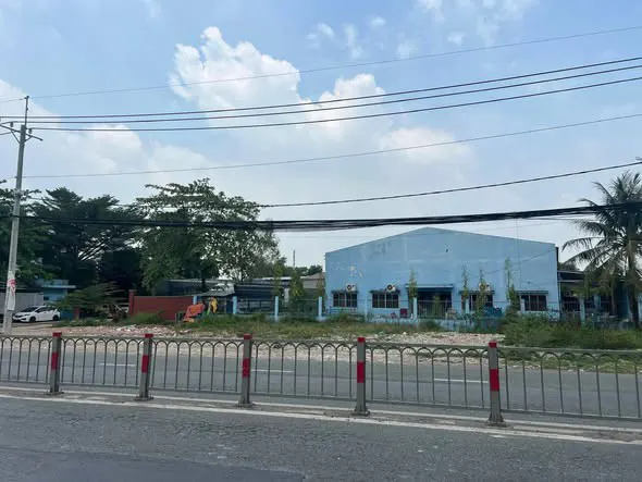 Bán Nhà Mặt Tiền 8.800M2 Giá 45 Tỷ Đường Lỉnh Lộ 8