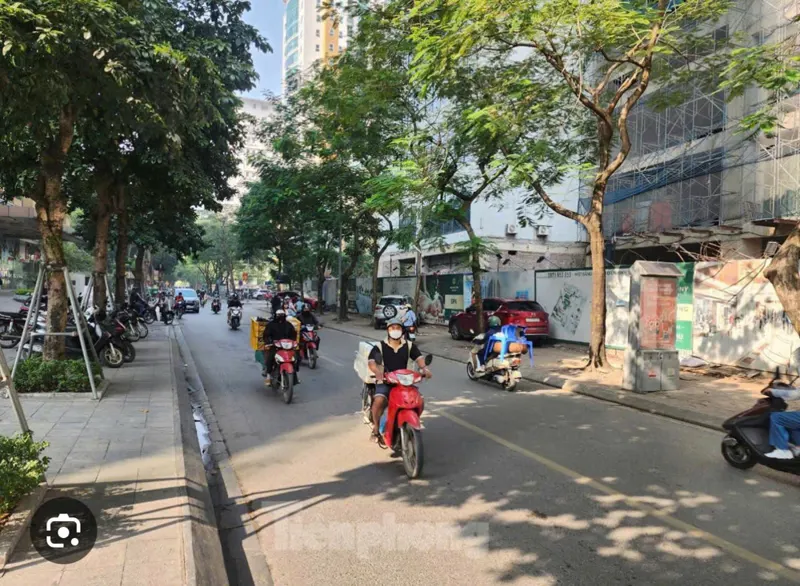 Mặt Phố - Quan Nhân – Ô Tô Tránh – Dt 74M- Ô Tô Ngủ Trong Nhà Giá : 16Tỷ