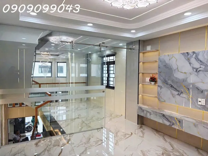 Siêu Phẩm Lô Góc - Sáng Đẹp Quanh Năm - Ngay Giáp Tên Lửa