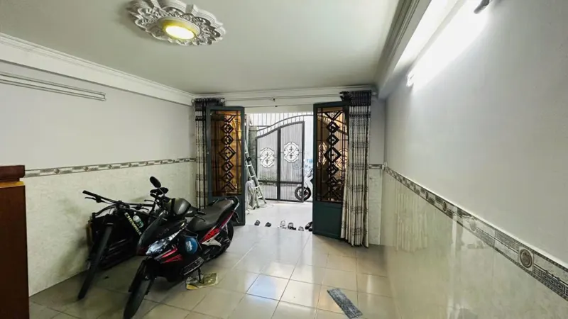 2 Tầng – 5 Bước Ra Mặt Tiền Nguyễn Văn Quá – Chỉ 5.X Tỷ