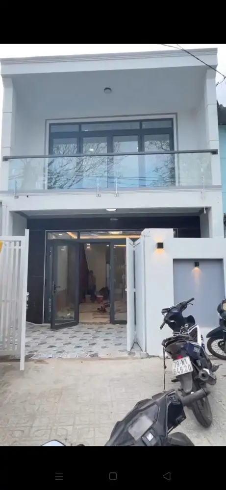 Bán Nhà Mặt Tiền Đường 13M Vạn Hoà - Kề Chợ Đầm & Biển Nha Trang - Ngang 5.15M Sổ Hoàn Công - ảnh 1