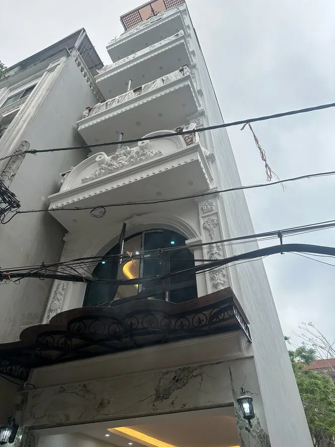 Nhà Mới 8 Tầng Ô Tô Đỗ Cửa Phố Đàm Quang Trung 65M2 X 16.6 Tỷ Long Biên Hà Nội