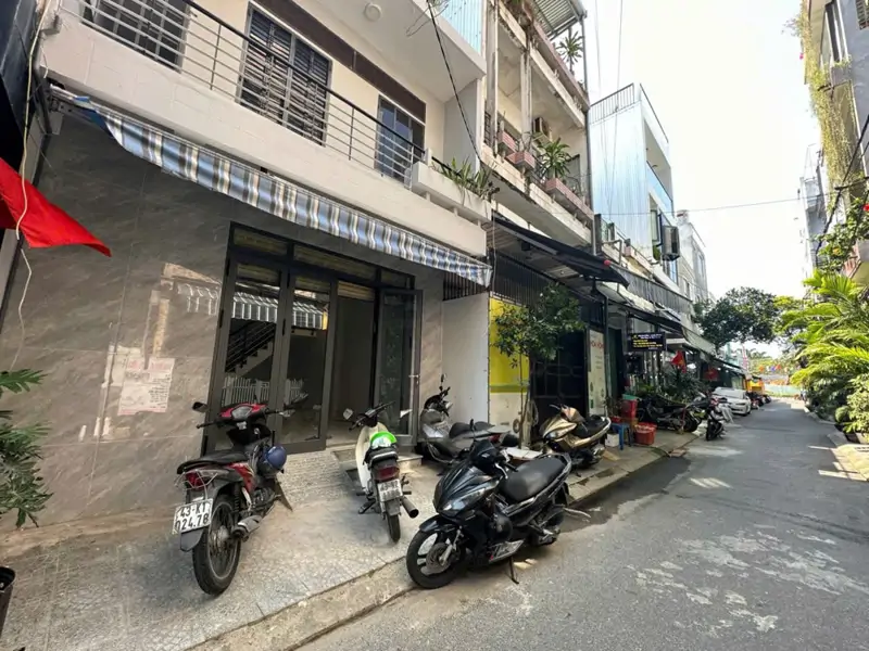 Nhà Đẹp- Giá Tốt Chính Chủ Cần Bán Nhanh Căn Nhà Tại Quận Thanh Khê, Tp Đà Nẵng - ảnh 1