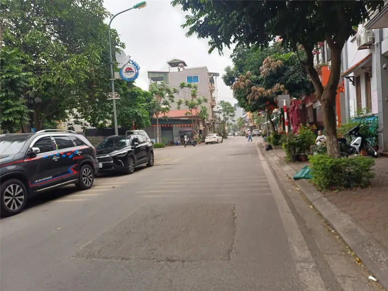 Nhà Mới Đẹp Hàng Xóm Vinhome – Full Nội Thất - Ô Tô Đỗ Cổng Hơn 6 Tỷ