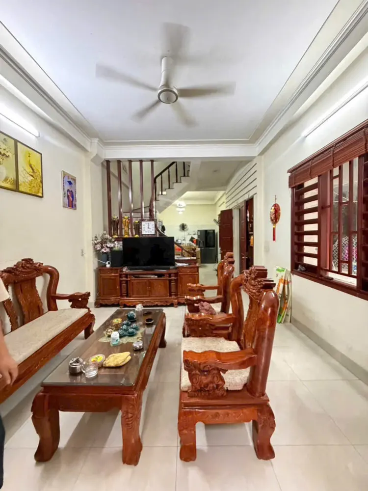 Bán Nhà Dân Xây Ngay Chợ Bồ Xuyên Vào Đường Oto Gần 50M2, Giá Chỉ 3,X Tỷ