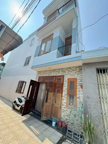 Bán Nhà 3 Tầng Mê Đúc Kiên Cố Hẻm Cầu Bè Đường Ô Tô Tận Nơi Phường Tây Nha Trang - ảnh 1