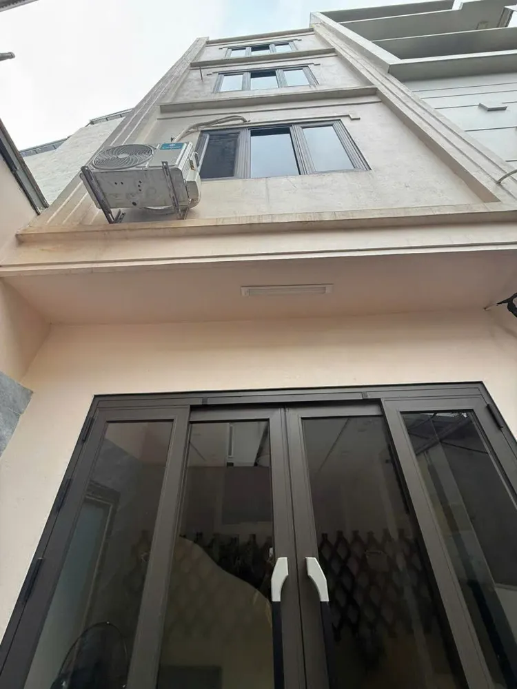 Ngọc Thụy – Không Gian Sống Chọn Lọc – Nhà Đẹp Không Có Căn Thứ 2