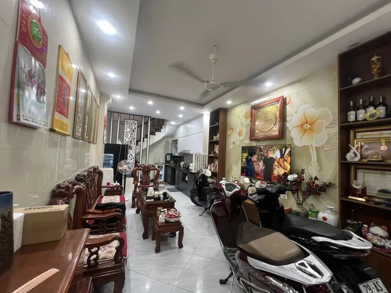 Siêu Phẩm Dương Quảng Hàm Trung Tâm Cầu Giấy, Ngõ Thông Tứ Tung, Gần Chợ, Ô Tô Đỗ Cửa Chỉ Hơn