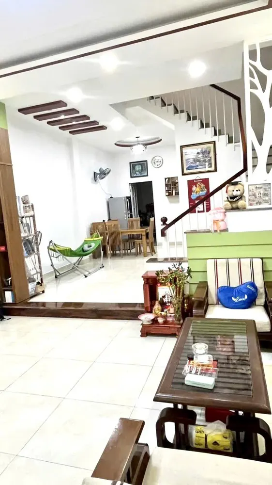 Bán Nhà Đường 339, Phường Phước Long B, Q9, Thủ Đức, Tp Hcm. Dt 100M2, 4 Tầng, Sh. Giá 11,9 Tỷ