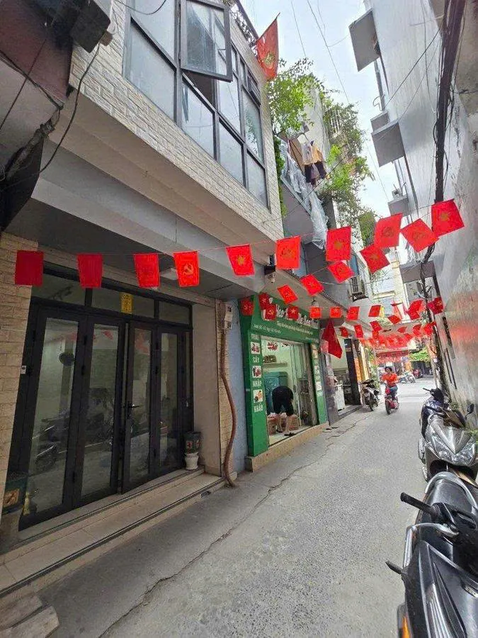 Giang Văn Minh - Tâm Điểm Hào Hoa, Vài Bước Ra Phố - Sống Trọn Chất Ba Đình