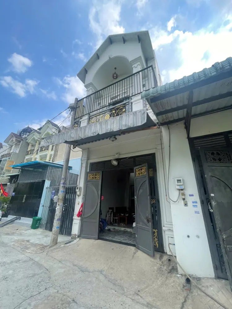 Gấp Gấp – Nhà Đẹp Xe Hơi Tận Cửa Chỉ Hơn 4 Tỷ