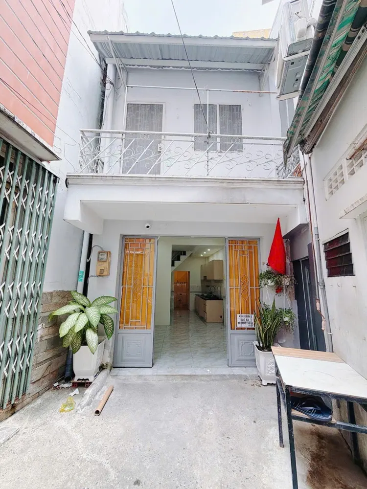 Kdc Hiện Hữu – Ko Qh – Trung Tâm Q4 – 2 Tầng Btct