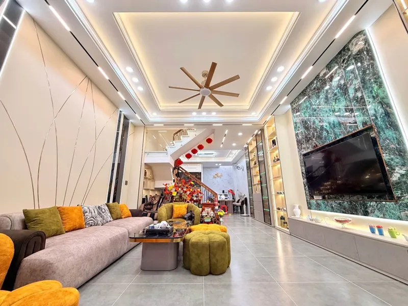 Mặt Tiền Chuẩn 5M - Hẻm Xe Hơi Thông - 4 Tầng Lầu - 82M2 - Nguyễn Văn Khối - Trung Tâm Gò Vấp