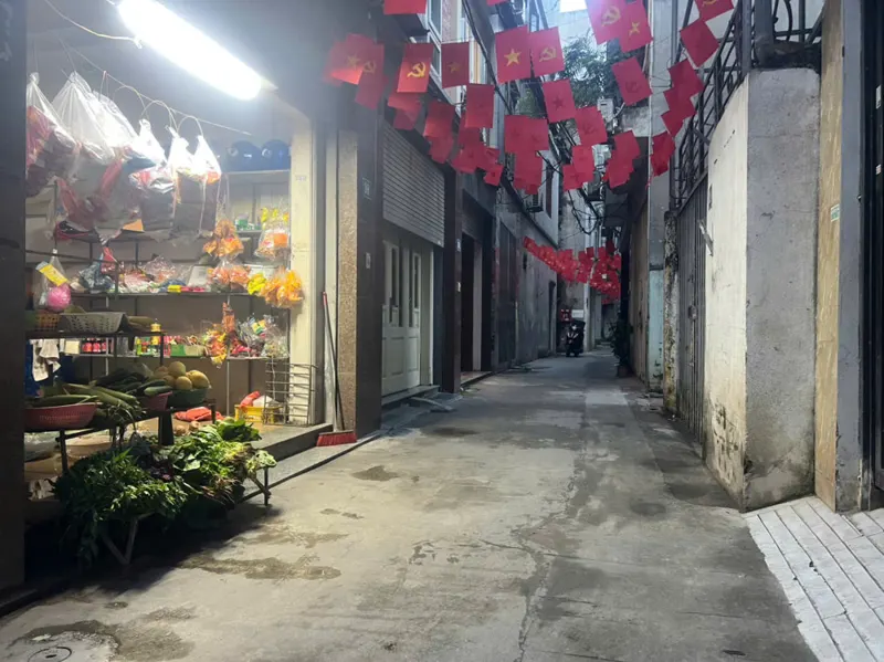 Cần Bán Nhanh Nhà Đẹp Dân Xây Hồ Tùng Mậu – Gần Ga Tàu Điện – Ở Ngay - Chỉ Hơn 8 Tỷ