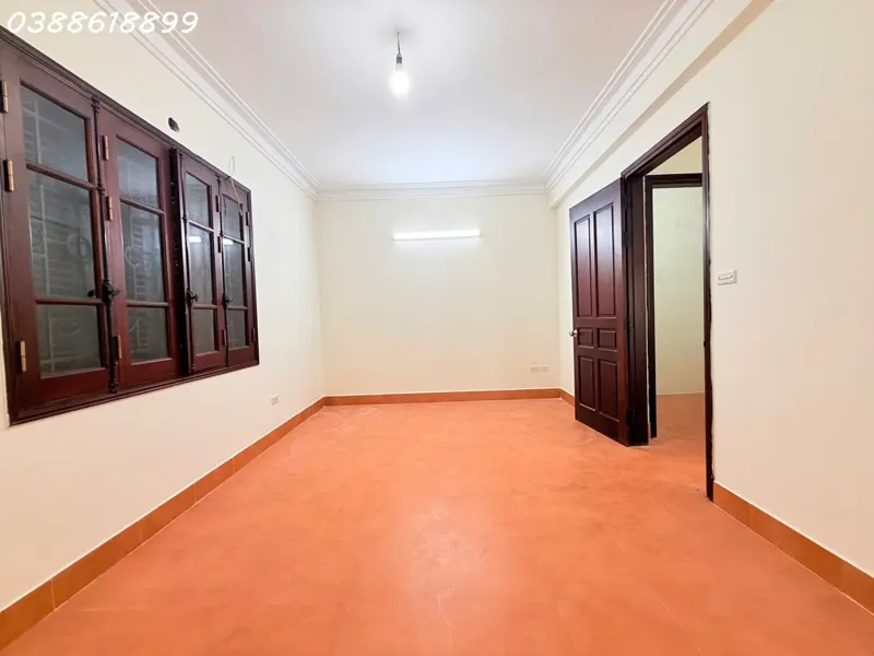Phân Lô Trần Quốc Hoàn - Cầu Giấy - Ô Tô Tránh Dừng Đỗ - Hai Mặt Thoáng - Dân Trí Cao - Ở Cực
