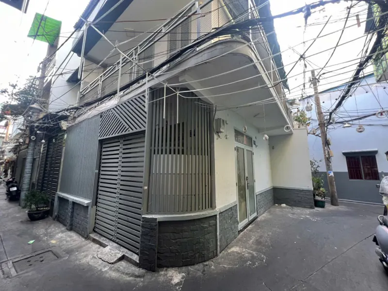 Bán Nhà Mặt Tiền Hẻm Xe Hơi Sát Nhà Ngang 6M6 X 8M5 Đúc Bê Tông Q4 Nhỉnh 5 Đ