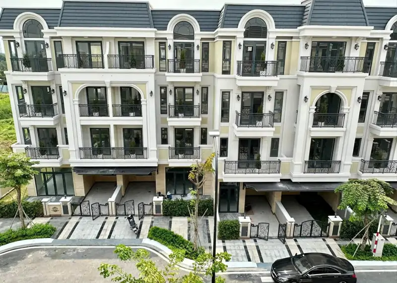 Biệt Thự Đẹp – Giá Tốt – Chính Chủ Cần Bán Căn Biệt Thự Tại Phường Phú Hữu, Quận 9, Tp. Hcm