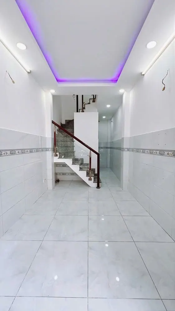 Bán Nhà Sát Mặt Tiền Trung Tâm Q4 Cạnh Q1 Nhà Mới Đúc 3 Tấm Có 3 Đ