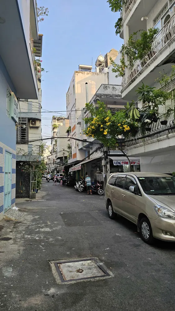 Bán Nhà Mặt Tiền Kinh Doanh Trước Nhà Thông Thoáng ( 7M) Có 5 Đ