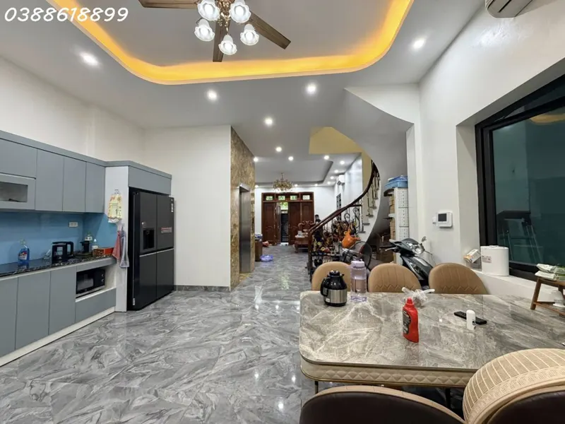 Phân Lô Nguyễn Khang - Cầu Giấy - Thang Máy - Mt 6.5M - Gần Ô Tô Tránh